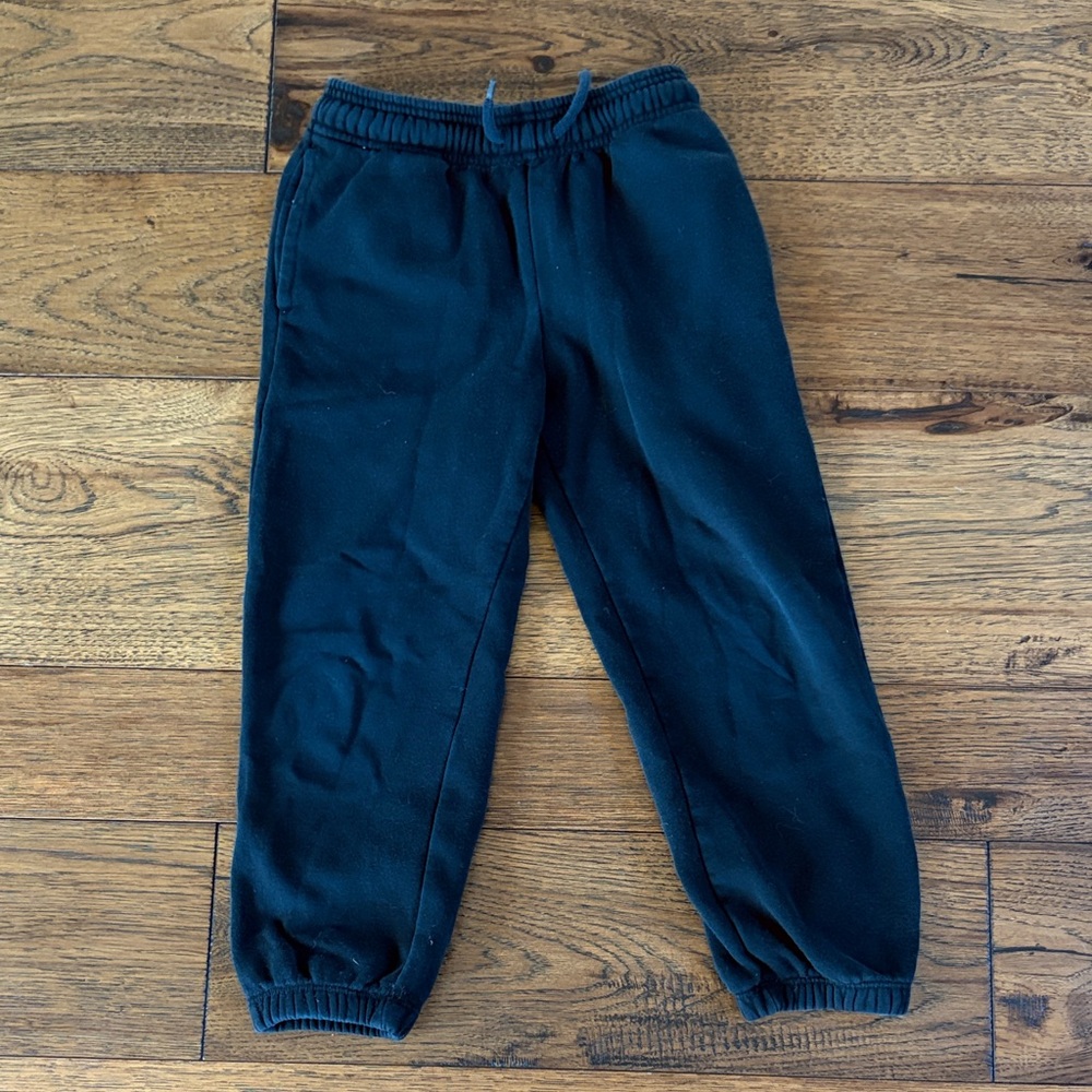 3 for $15 💙 GAP Kids Black Jogger Sweatpants